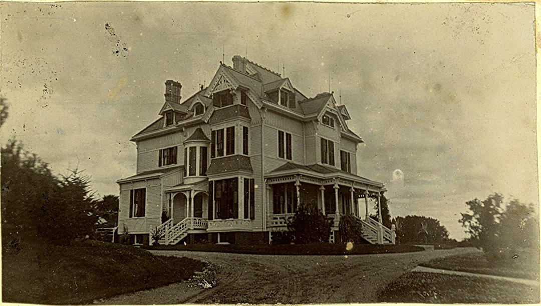 Crowell Mansion